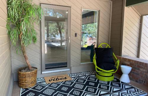 Luxe Boutique-Style Home w/Indoor Hot Tub - Foto 52