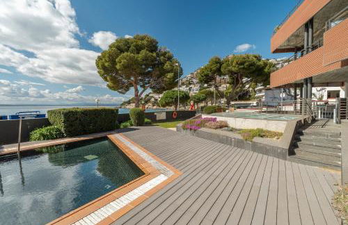 Apartamento con gran terraza delante del mar - Photo 22