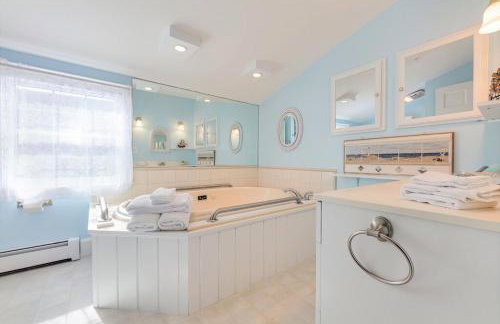 Penthouse Private Balconies Beach and Water Views - Foto 25