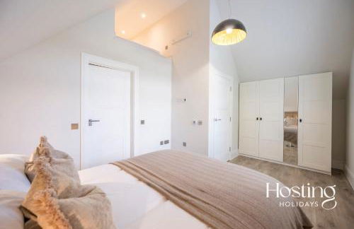 Honeybee Barn - Stunning 4-Bed Rural Paradise - Photo 24