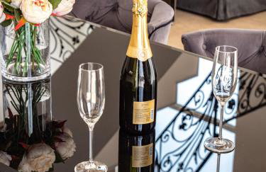 Elegant Hvar town villa with pool - Photo 49