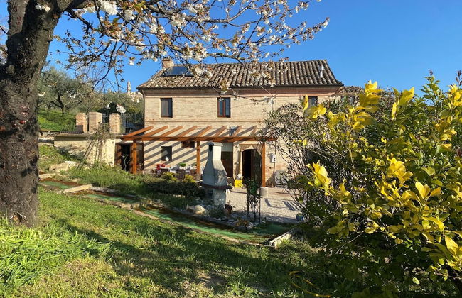 Charming 2-bed Apartment in Petritoli - Photo 18