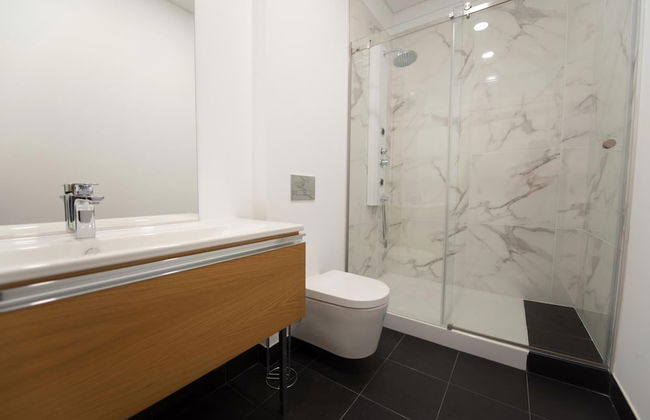 Beach Waves Apartment - Photo 7