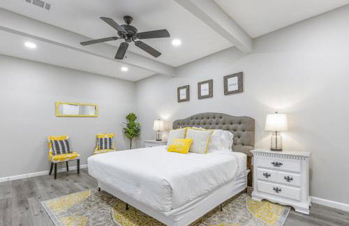 Explore Historic DT In This Cozy Open Air 5BR Stay - Foto 45