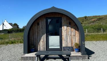 Allt Yelkie Pod Tri, Earlish - Foto 1