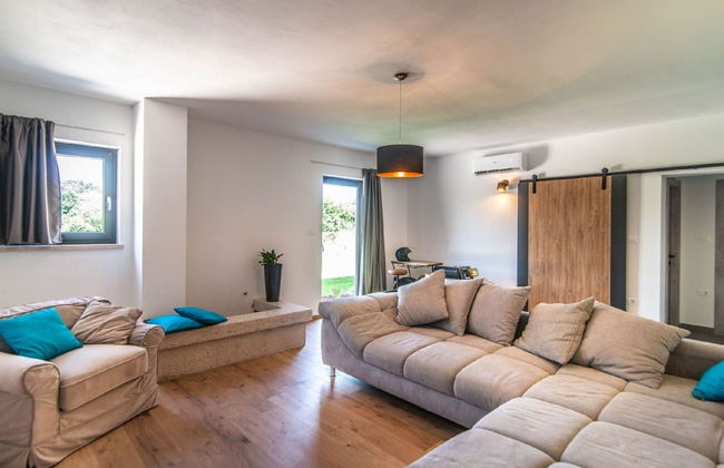 Villa With Swimming Pool and Outdoor Kitchen - Foto 12