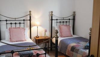 Woodview Cottage - Photo 3