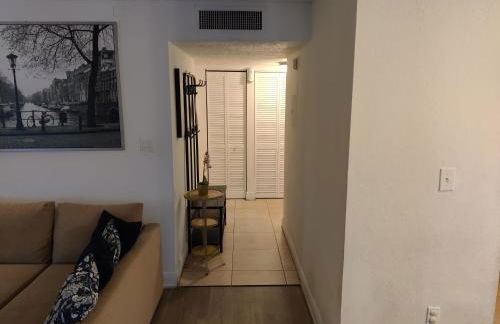 Beautiful 2-Bedroom Condo Near Universal and other Orlando Attractions, King Bed & Wi-Fi - Foto 14