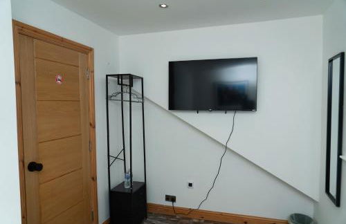 4 Bed Failsworth Home - 3 Bathrooms - Free Parking - Ideal For Contractors & Families - FREE 1 HR EARLY CHECK-IN OR 1 HR LATE CHECK-OUT FOR 2 NIGHT STAY BOOKINGS UNTIL THE END OF MAY - Foto 19