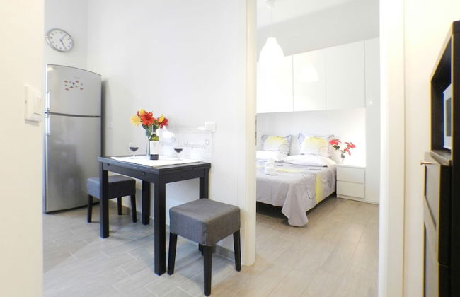 Black and White Movie Apartment - Foto 11