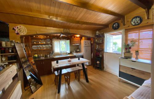 A wooden house in Kardamyla - Foto 33