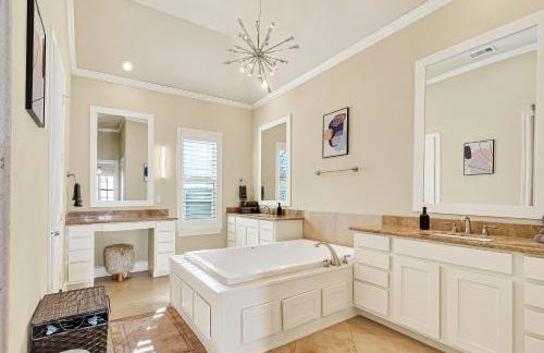 Tesla-Charger TX Medical Ctr Sleeps 7 5 beds - Foto 5