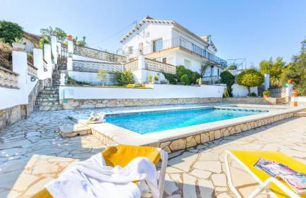 Serene Villa in Lloret de Mar With Private Swimming Pool - Foto 6