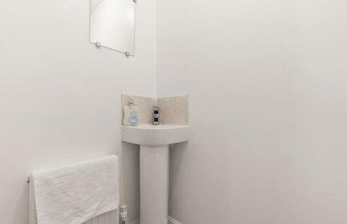 Luxury 5 bedroom House With FREE Parking and Pool Table - Foto 18