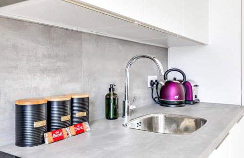 Two Bed Apartment - 20 minutes train into King Cross London - Perfect for families & contractors close to Royal Vet College & M25 Free Parking - Foto 7