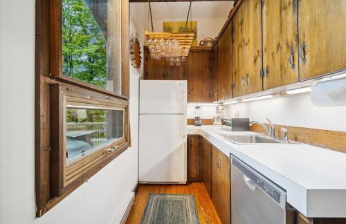 Perfect secluded 3 bedroom cozy getaway home Hawk Landing - Foto 48