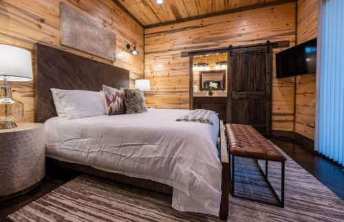 The Blaylock Cabin, 2 King, Hot Tub, Pet Friendly! - Foto 17