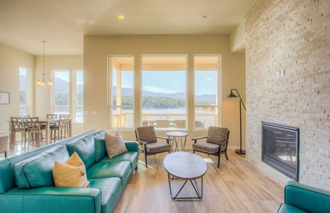 5BD Lakeside Mountain Spectacularhot Tubluxury - Foto 1