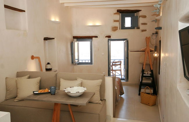 Esperia Luxury Suites - Photo 43