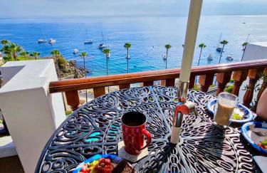 Hillside villa w ocean views, pool & hot tub - Foto 17