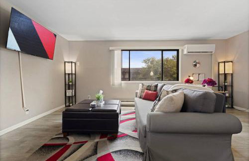 Cozy2bd Aurora Chgolnd Freeparkg Sleeps6 FreeWI-FI - Foto 9