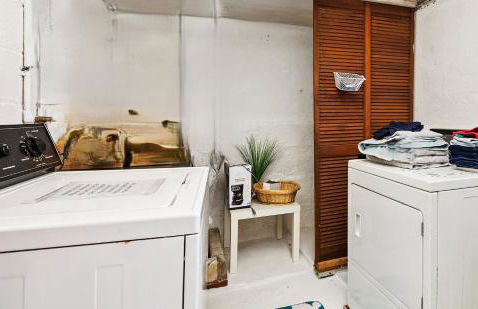 Cheerful 4BR Chalet with Seasonal Pool, Hot Tub - Foto 28