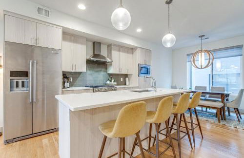 Steps to City Park Townhome with Rooftop Deck! - Foto 2
