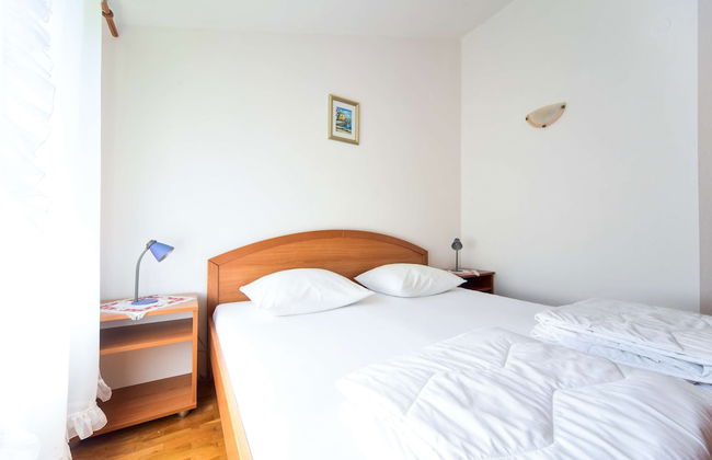 Deluxe Two-bedroom Apartment With a Jacuzzi Large Terrace With Garden - Foto 2