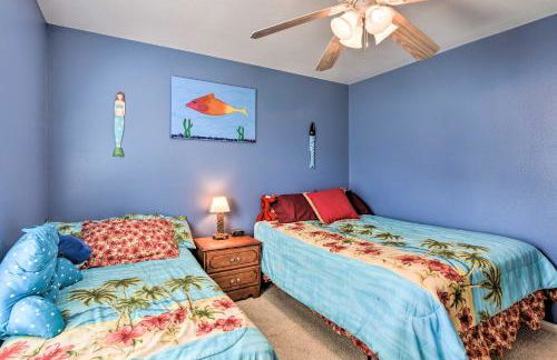 Unwind Poolside, Walk to Beach! Galveston Retreat - Foto 15