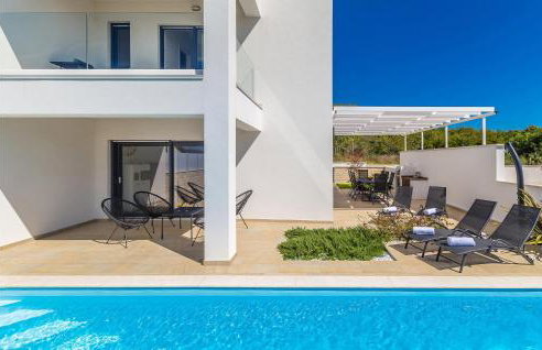 Nice Home In Linardici With Wifi - Photo 14