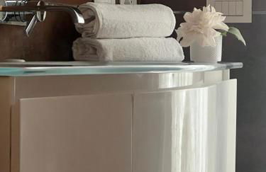 Comfortable apartment - Monza park with garage - Foto 6