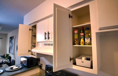 Chic & Cozy 2 bedroom - 1 bathroom - RATED BEST - Foto 29