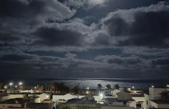 CocoMar II- Luxurious loft, just the ocean and volcano - Foto 27