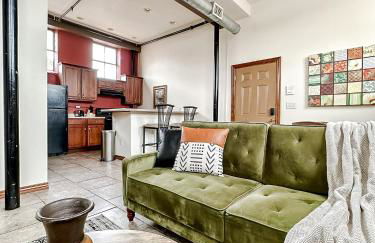 Sleepover 2BD 1BA Condos Downtown Springfield - Foto 28