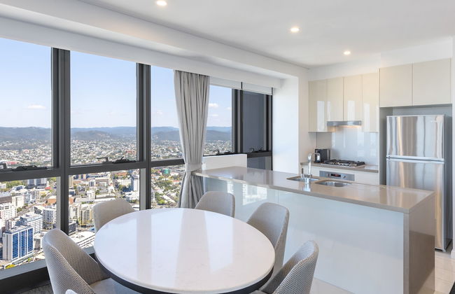 Meriton Suites Adelaide Street, Brisbane - Photo 22