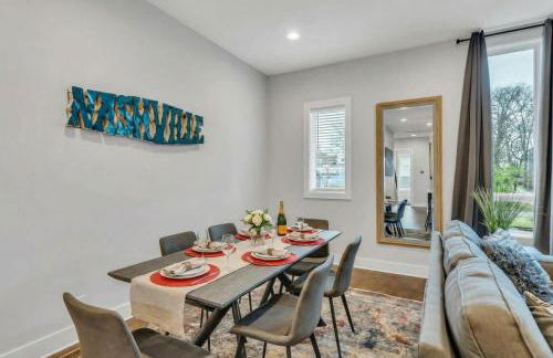 NEW Luxe 4BR 12 Beds - RoofDeck Views - Chefs Kitchen - Foto 42