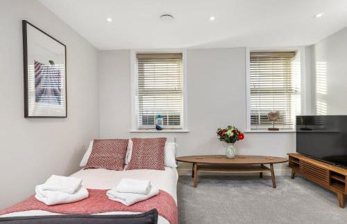 Executive Apartments - Photo 13