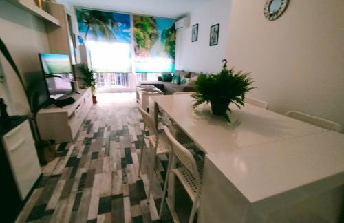 Apartamento Alhóndiga El Palo - Photo 2