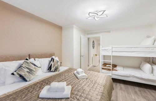 Modern 2 Bed Gem Southend on Sea Free parking - Foto 32