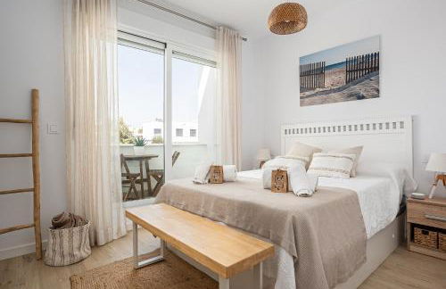 CASA LA PLAYA-CONIL Vacaciones de Lujo en Conil con Todas las Comodidades NETFLIX-HBO-DISNEY-CANALES DE FUTBOL-WIFI ALTA VELOCIDAD-SMART TV 65"-ALEXA - Foto 32