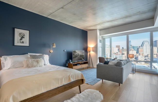 Luxurious Studio in the Seaport District - Photo 1