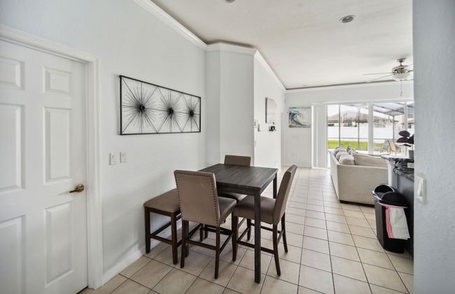 Elegant 5br Villa With Private Pool 5 Bedroom Home by RedAwning - Photo 27