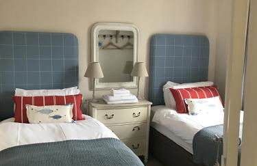 Old Vicarage Mortehoe Near Woolacombe 2 x sleeps 4 and 1 x sleeps 10 cottages - Foto 12