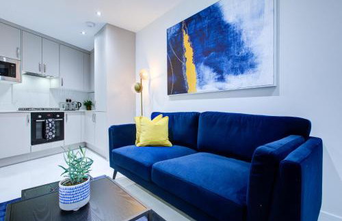 Hybrid Resi - Uxbridge, On-site car or van parking, near London Heathrow Airport - Photo 93