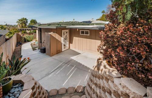 Downtown La Mesa gem - Photo 34