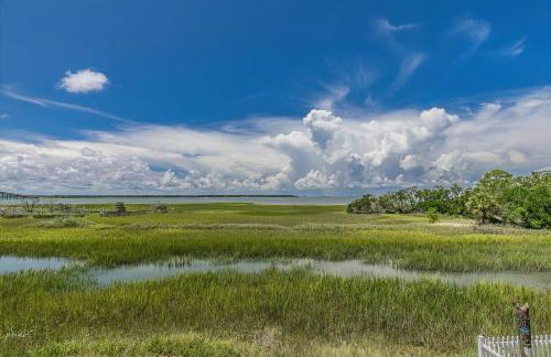 Seaside Bungalow With Million Dollar Views - Foto 31