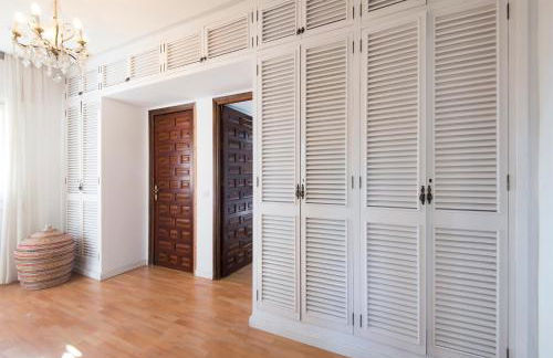 Queen Fabiola Villa, spacius home with private Pool in east Malaga - Photo 70