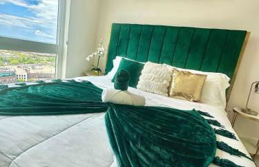 NEW! Royal Penthouse King Bed Amazing Views! - Foto 18