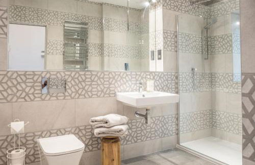 Luxury cottage with high-end bathrooms - NEWLY REFURBISHED - Foto 21