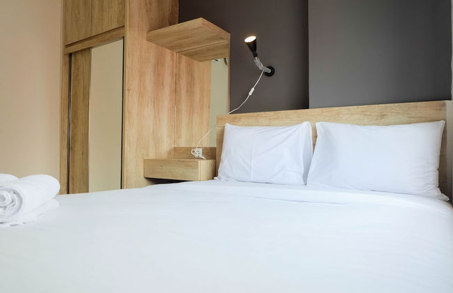 Modern and Bright 2BR Green Pramuka Apartment - Foto 1